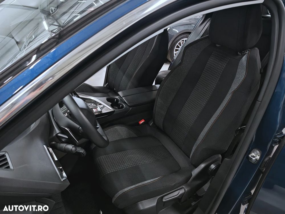 Peugeot 3008 1.2 PureTech S&S EAT8 Allure - 9