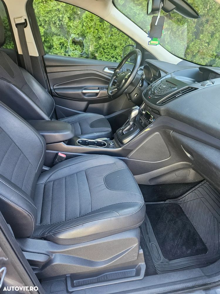 Ford Kuga 2.0 TDCi 4x4 Aut. Champions Edition - 12