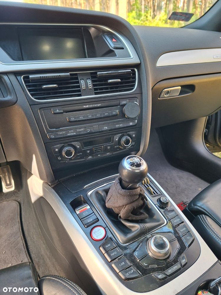 Audi A4 Limousine - 28