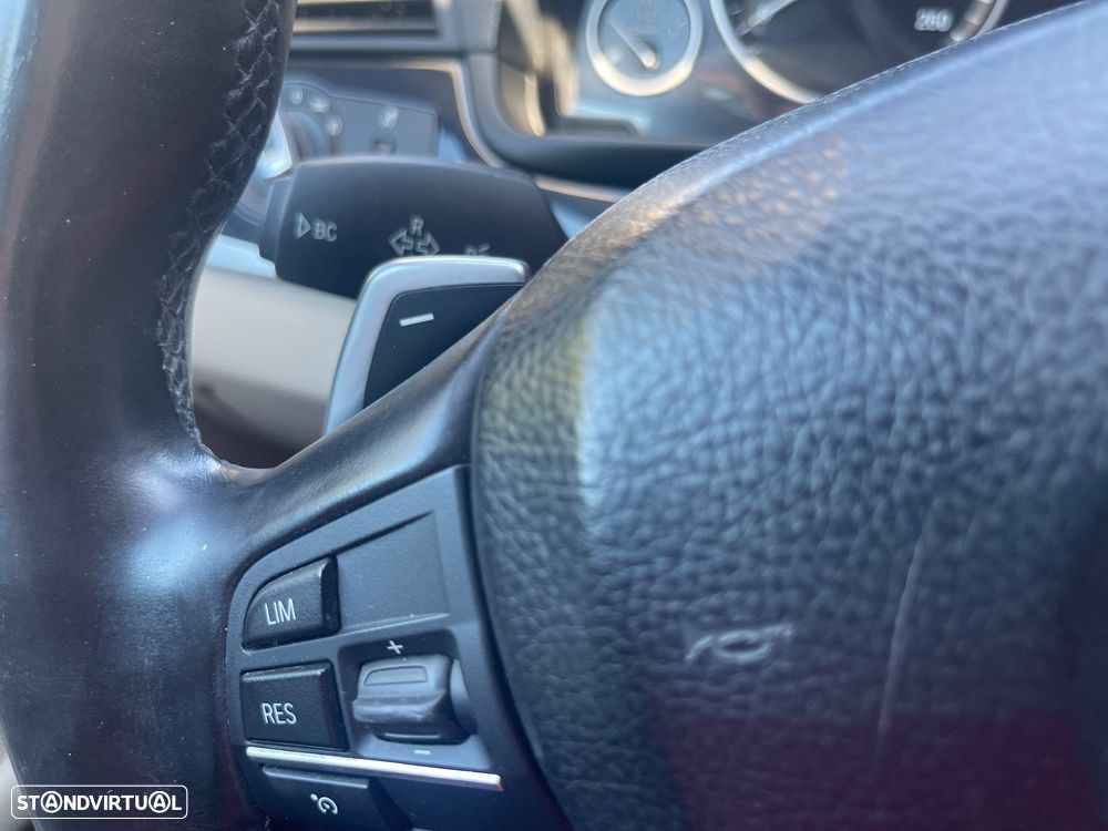 BMW 525 d Exclusive Auto - 24