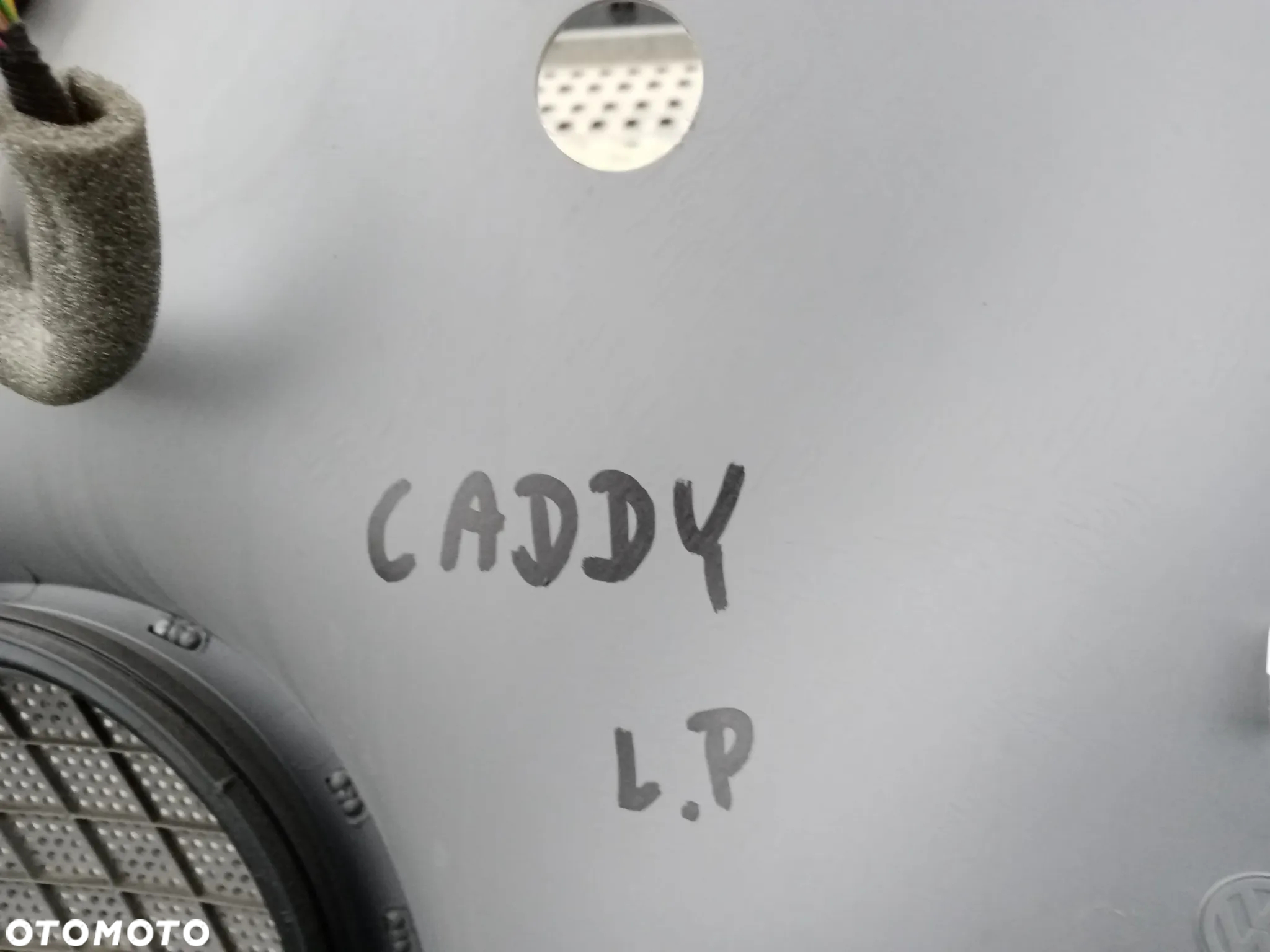 Tapicerka boczek drzwi lewy przód przednia lewa VW Caddy III 2K0867011A - 7