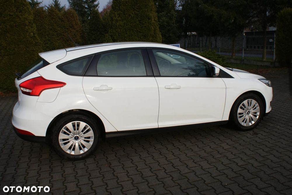 Ford Focus - 14