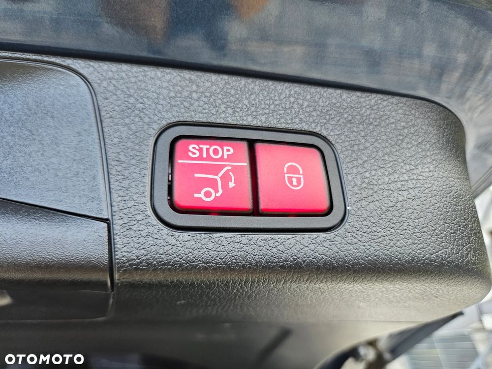 Mercedes-Benz GLB 220 d 4-Matic 8G-DCT - 26