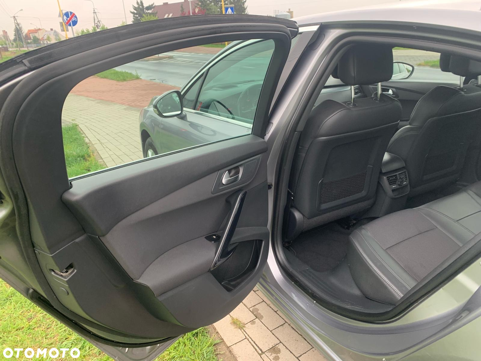 Peugeot 508 1.6 e-THP Active S&S - 26