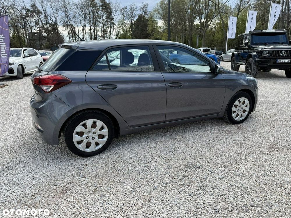 Hyundai i20 - 16