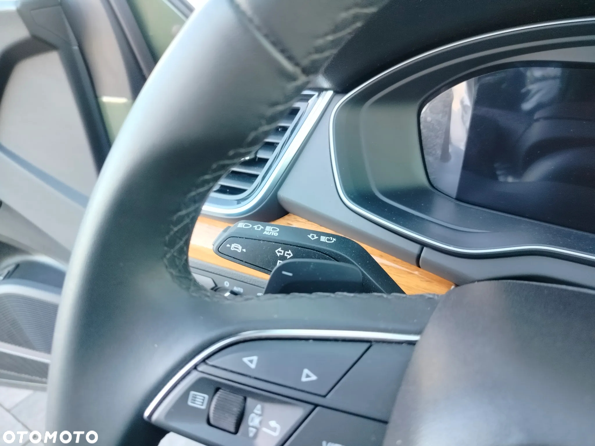 Audi Q5 55 TFSIe quattro S tronic S line - 14