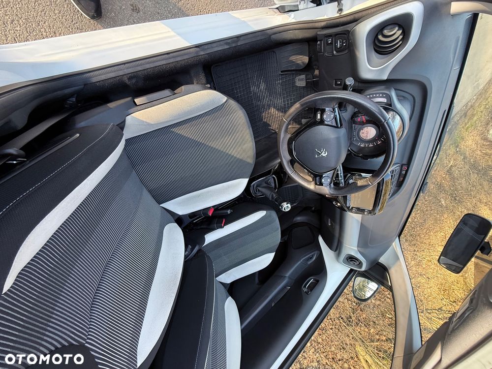 Peugeot 108 PureTech 82 Top Active - 14