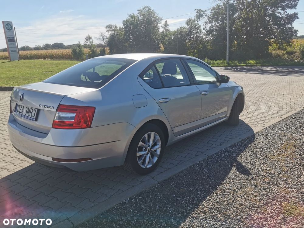 Skoda Octavia 1.5 TSI ACT Active - 6