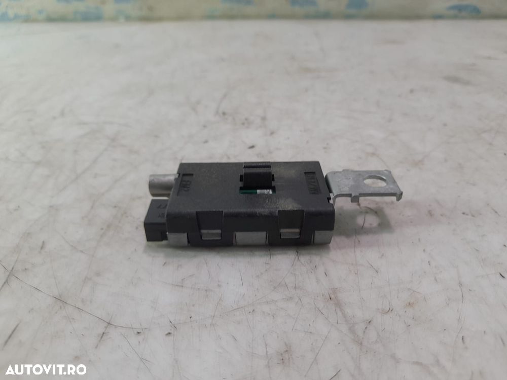 Amplificator antena 9678016880 Peugeot 3008 2 [2016 - 2020] 1.6 hdi B - 2