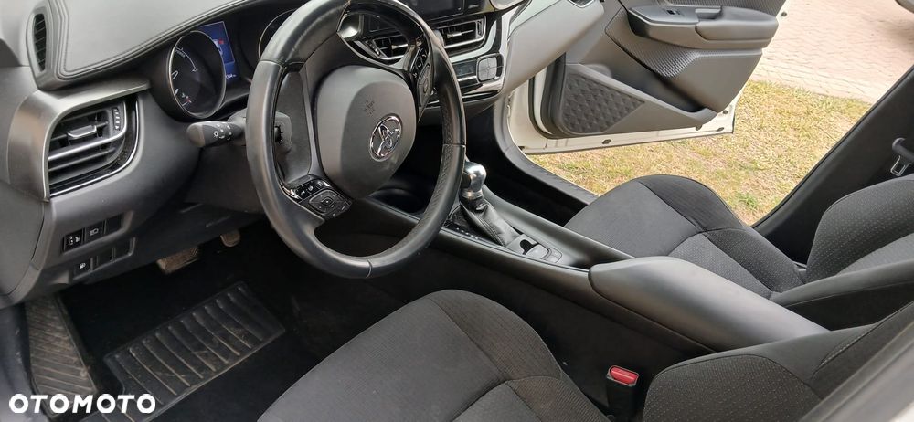 Toyota C-HR 1.8 Hybrid Dynamic - 10