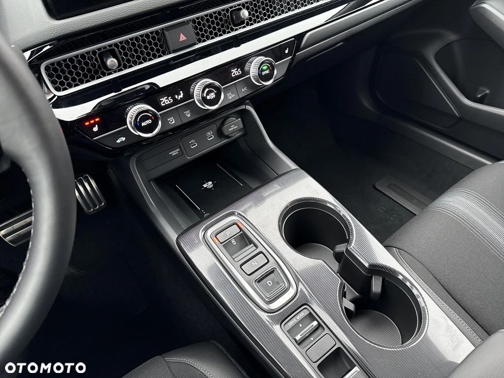 Honda Civic 2.0 i-MMD Sport CVT - 23