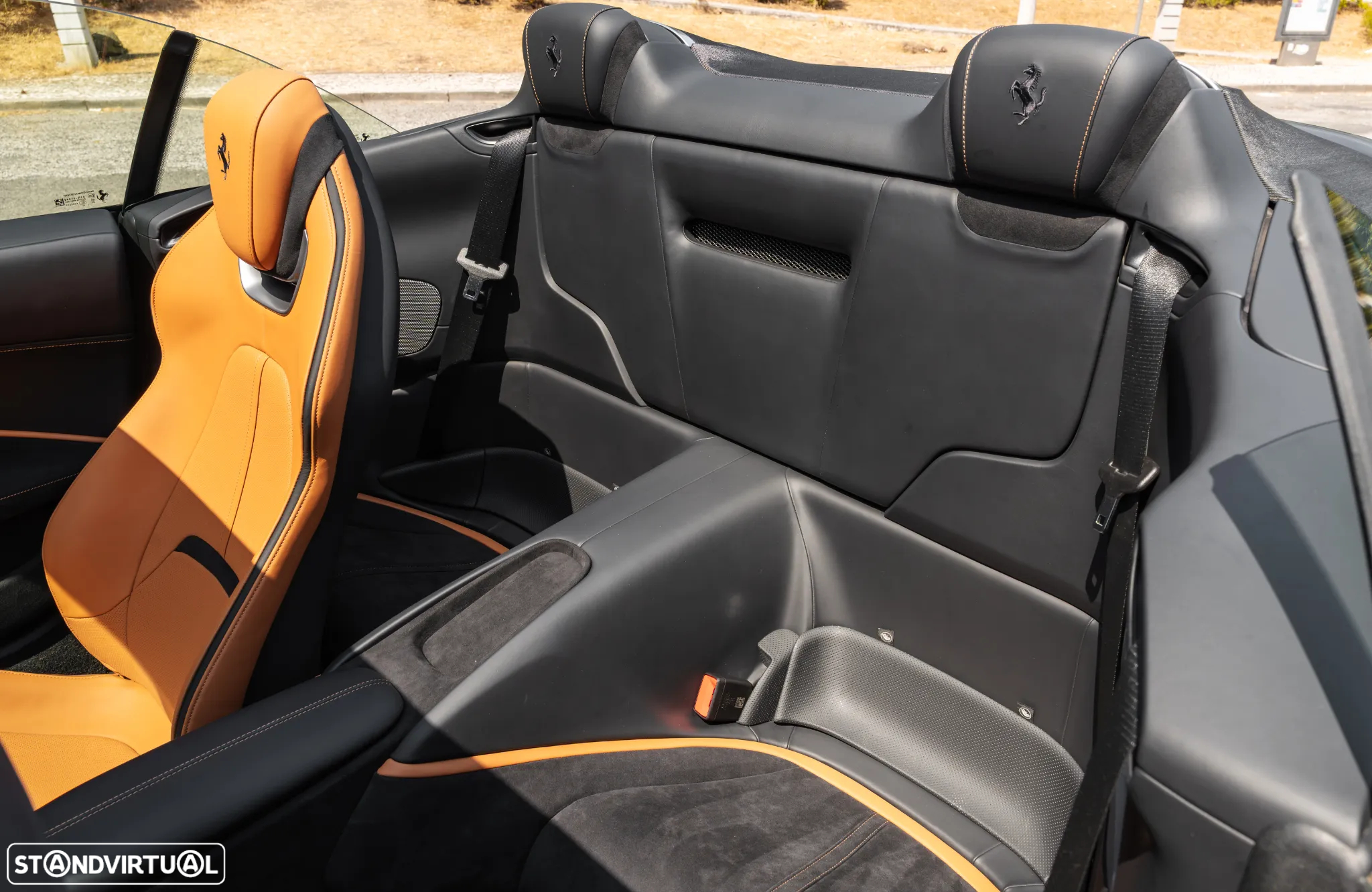 Ferrari Roma Spider - 15