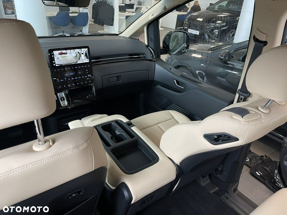Hyundai Staria - 22