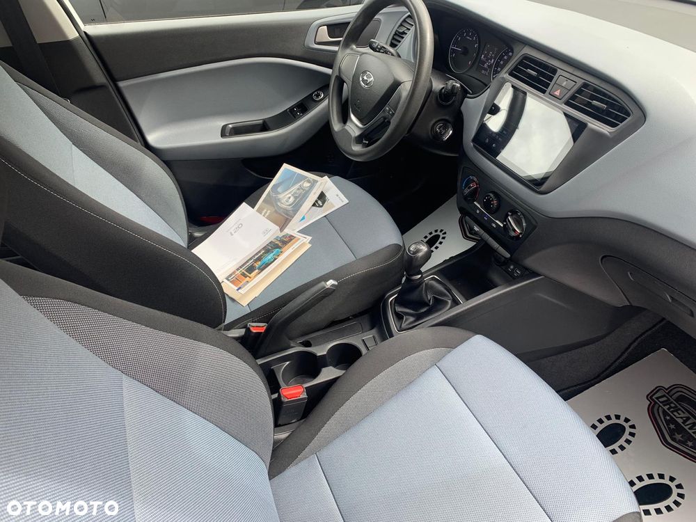 Hyundai i20 - 16