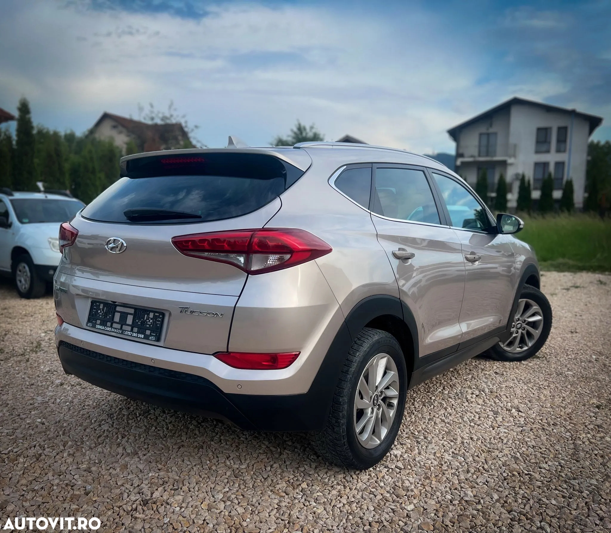 Hyundai Tucson blue 1.7 CRDi 2WD DCT Premium - 4