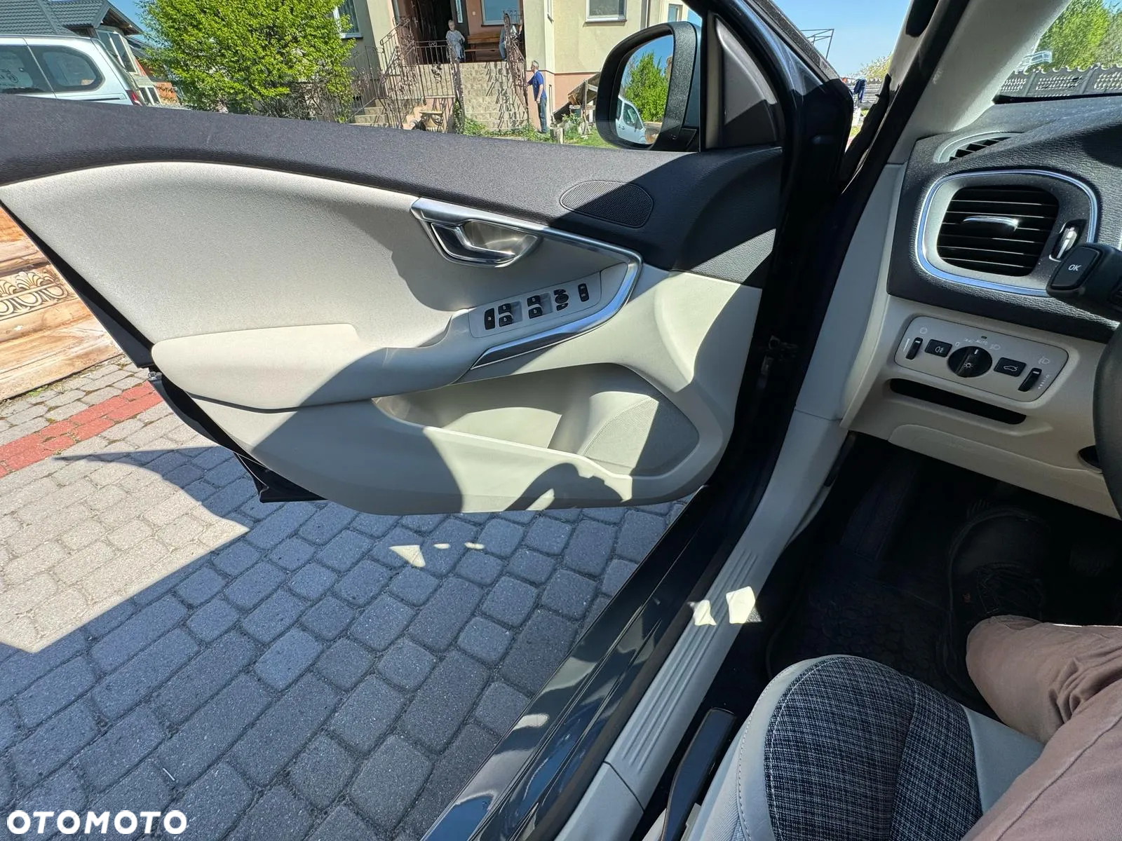 Volvo V40 T3 Drive-E Kinetic - 33