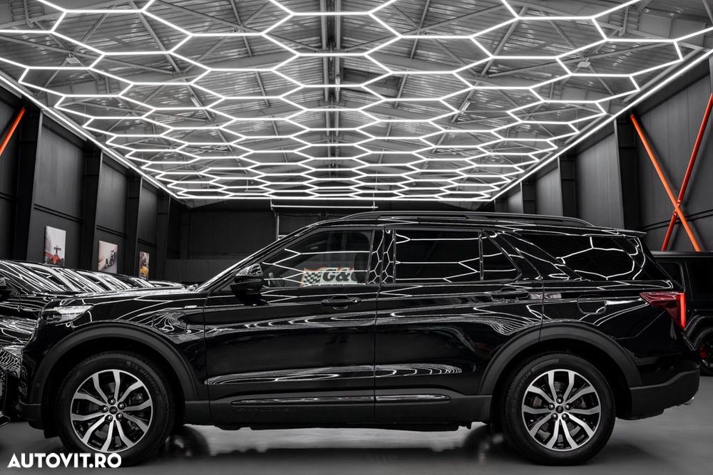Ford Explorer 3.0 PHEV ST-Line - 30