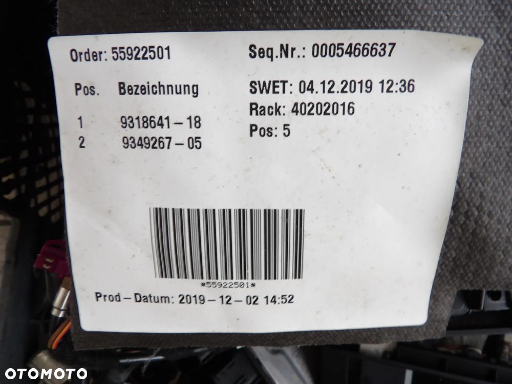 BMW - F46 - SCHOWEK PASAŻERA - ORYGINAŁ - EUROPA - 2