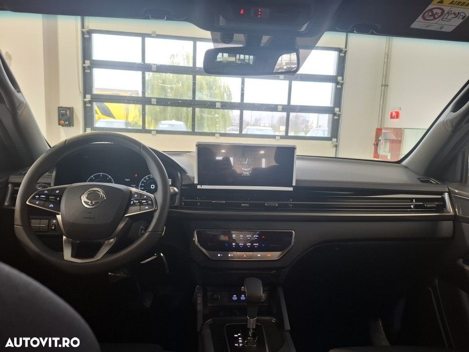 KG Mobility Musso - 10