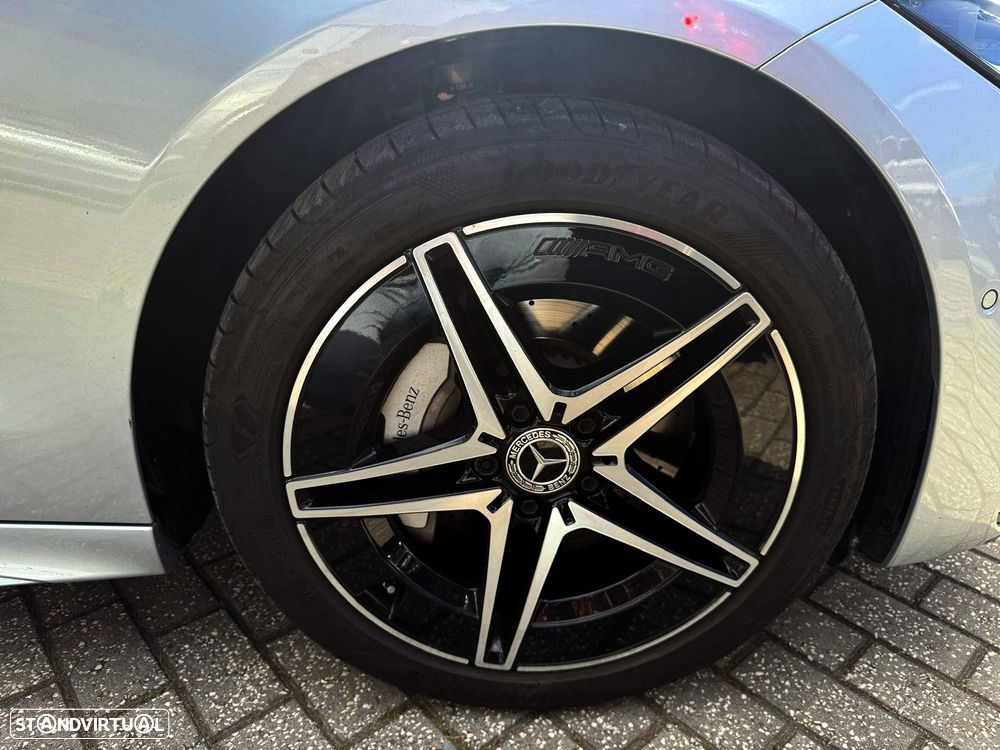 Mercedes-Benz C 300 e AMG Line - 13