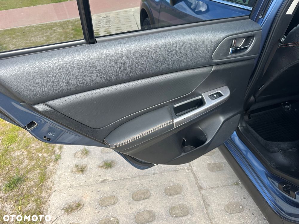 Subaru XV 2.0 i Exclusive Lineartronic - 32