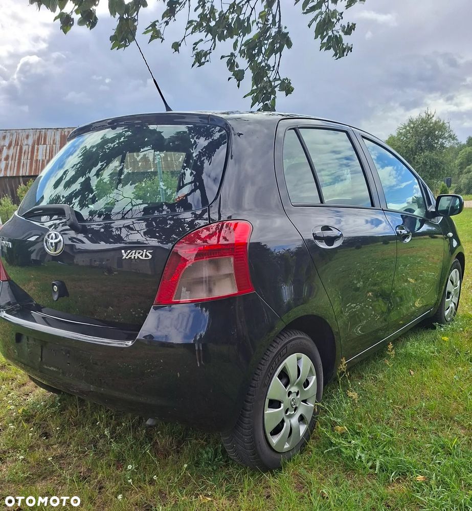 Toyota Yaris 1.3 Luna - 16