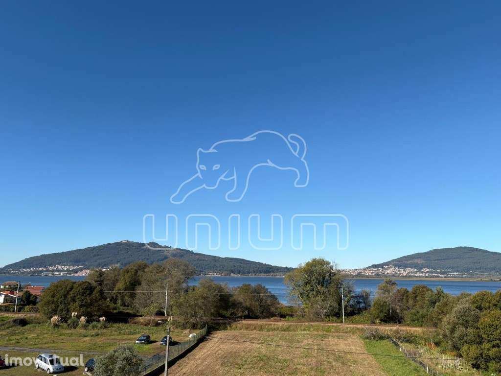 Apartamento T2 com vista para o Rio Minho e Espanha - Grande imagem: 2/14