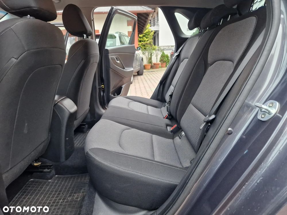 Hyundai i30 1.4 GO Plus - 15