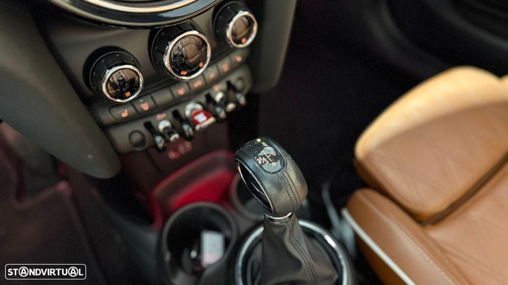 MINI Cabrio Cooper D Auto - 12