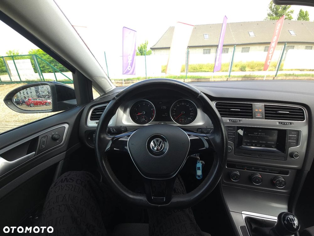Volkswagen Golf 1.2 TSI BMT Trendline - 29