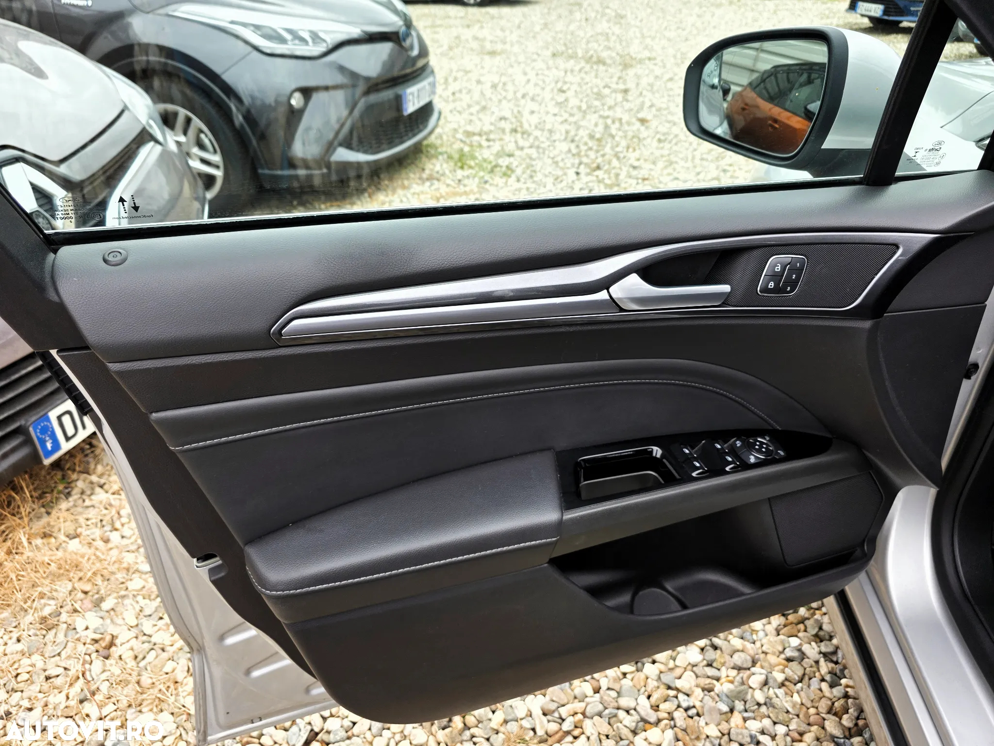 Ford Mondeo 2.0 HEV Titanium - 22