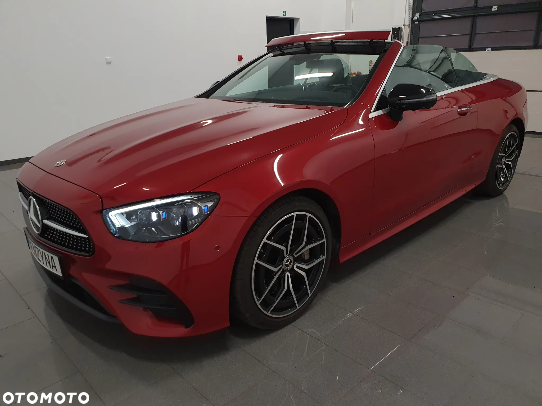 Mercedes-Benz Klasa E 300 Cabrio 9G-TRONIC AMG Line - 29