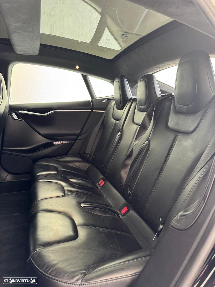 Tesla Model S Standard - 13