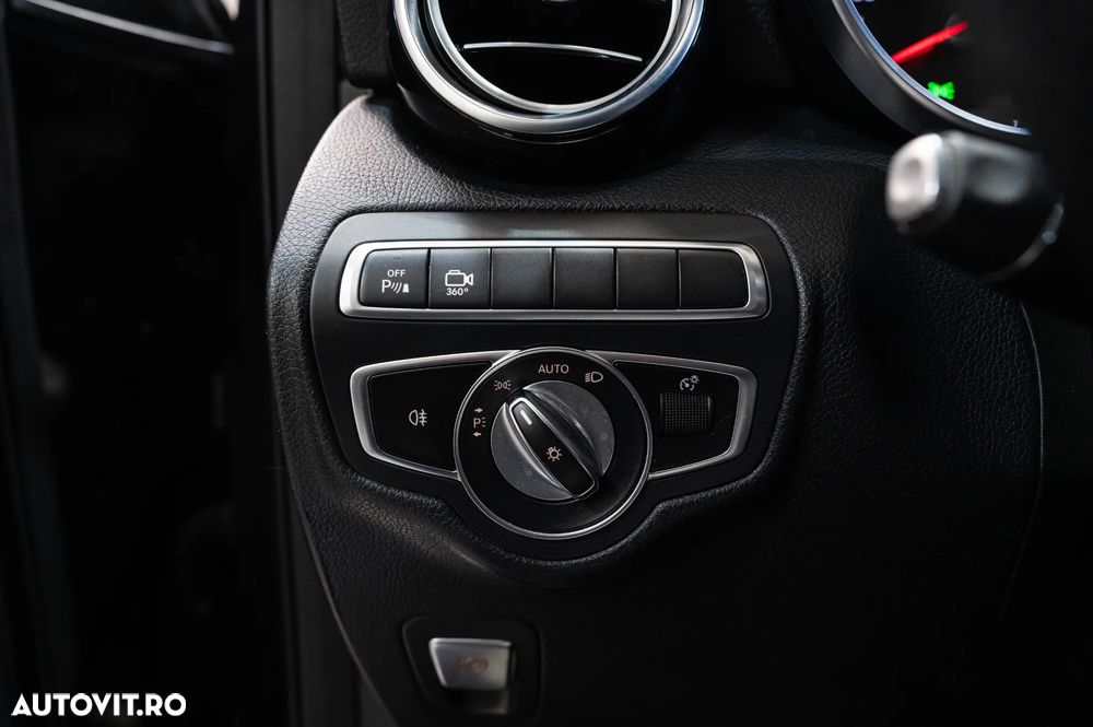 Mercedes-Benz GLC Coupe 220 d 4Matic 9G-TRONIC AMG Line - 27