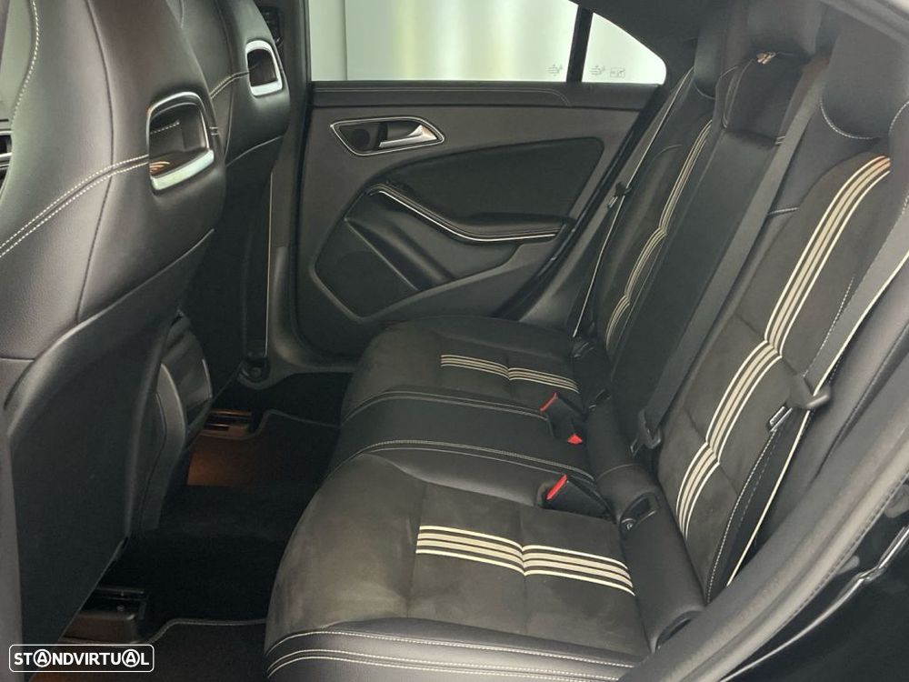 Mercedes-Benz CLA 180 d Shooting Brake - 12