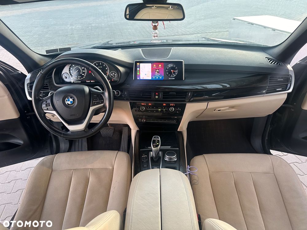 BMW X5 xDrive35i - 10