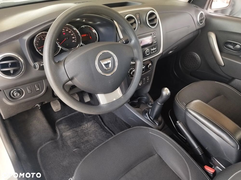 Dacia Logan TCe 90 S&S Laureate - 13