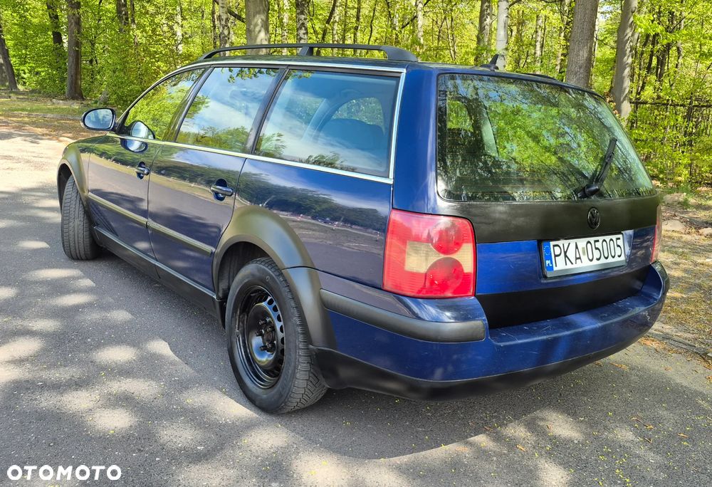 Volkswagen Passat 1.9 TDI Trendline - 2