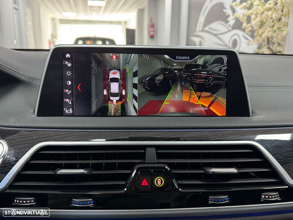 BMW 740 d xDrive Pack M Auto - 48