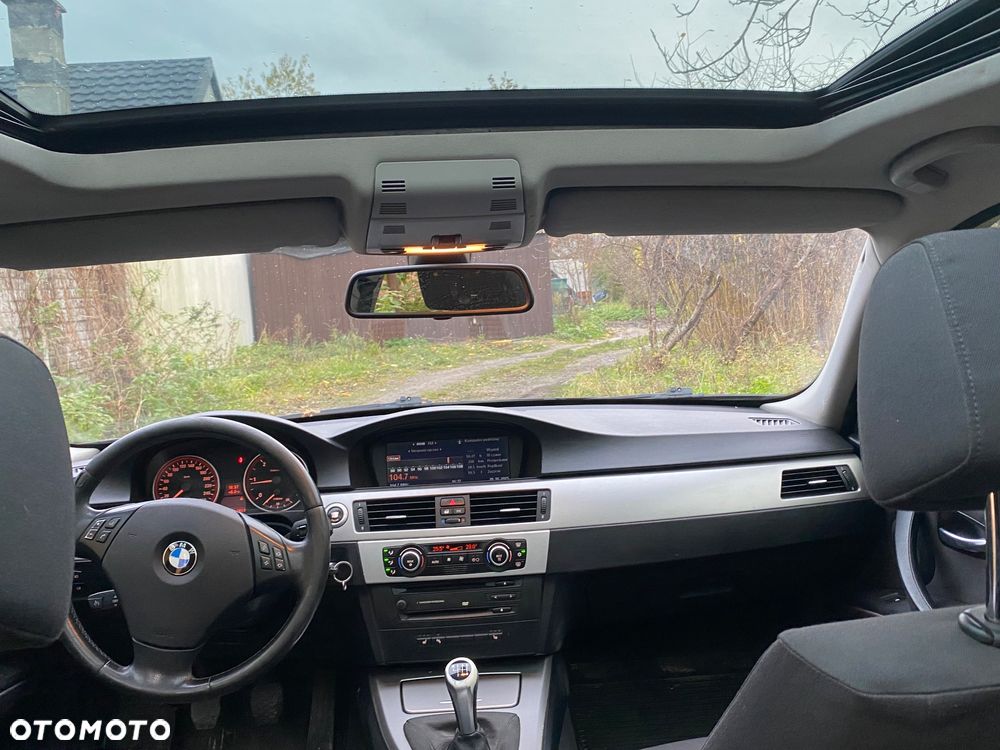 BMW Seria 3 320d - 8