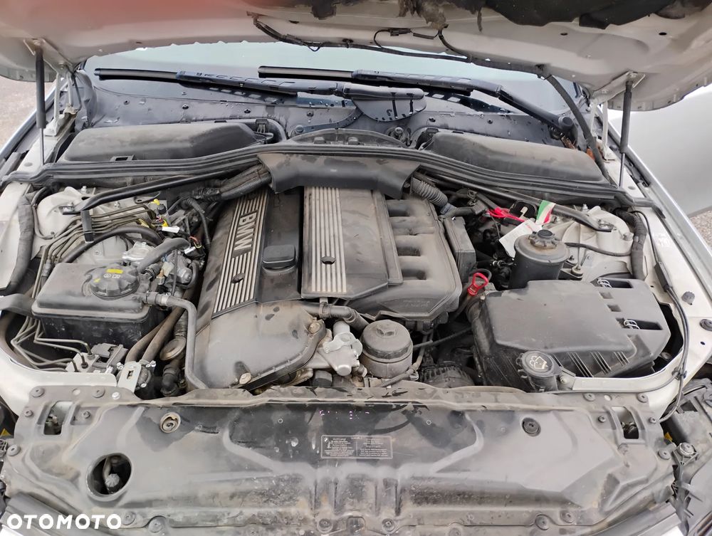 BMW Seria 5 520i - 16