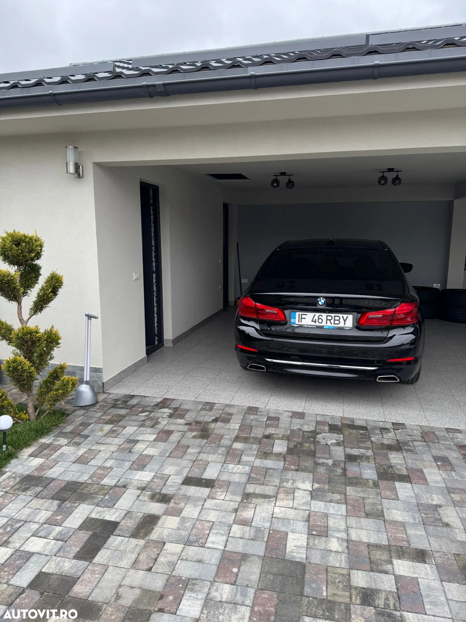 BMW Seria 5 540i xDrive AT - 16
