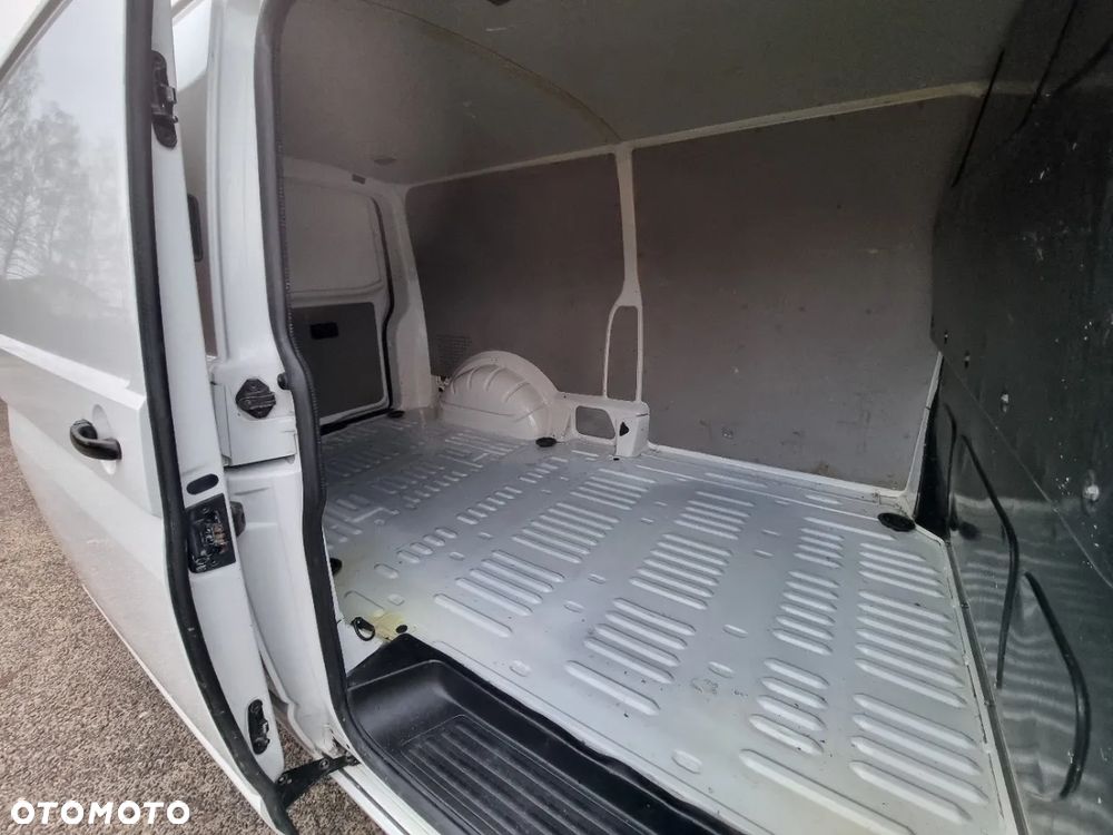 Volkswagen Transporter T6 - 15