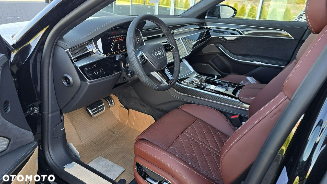 Audi S8 - 7