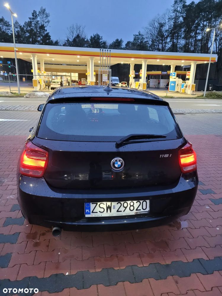BMW Seria 1 118i - 5