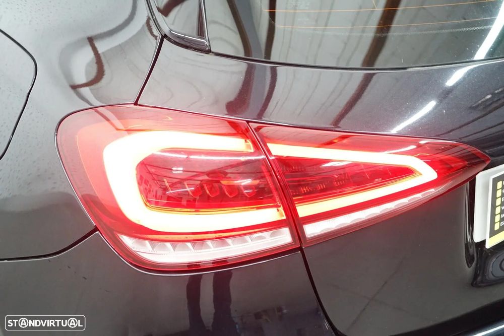 Mercedes-Benz A 200 AMG Line Aut. - 13