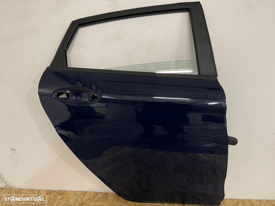 Porta Ford Fiesta mk6 2016 Traseira Direita - 1