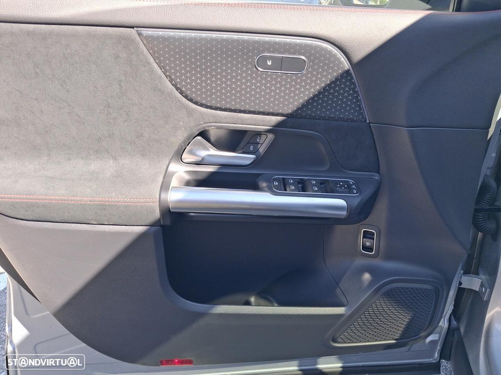 Mercedes-Benz EQA 250+ AMG Line - 8