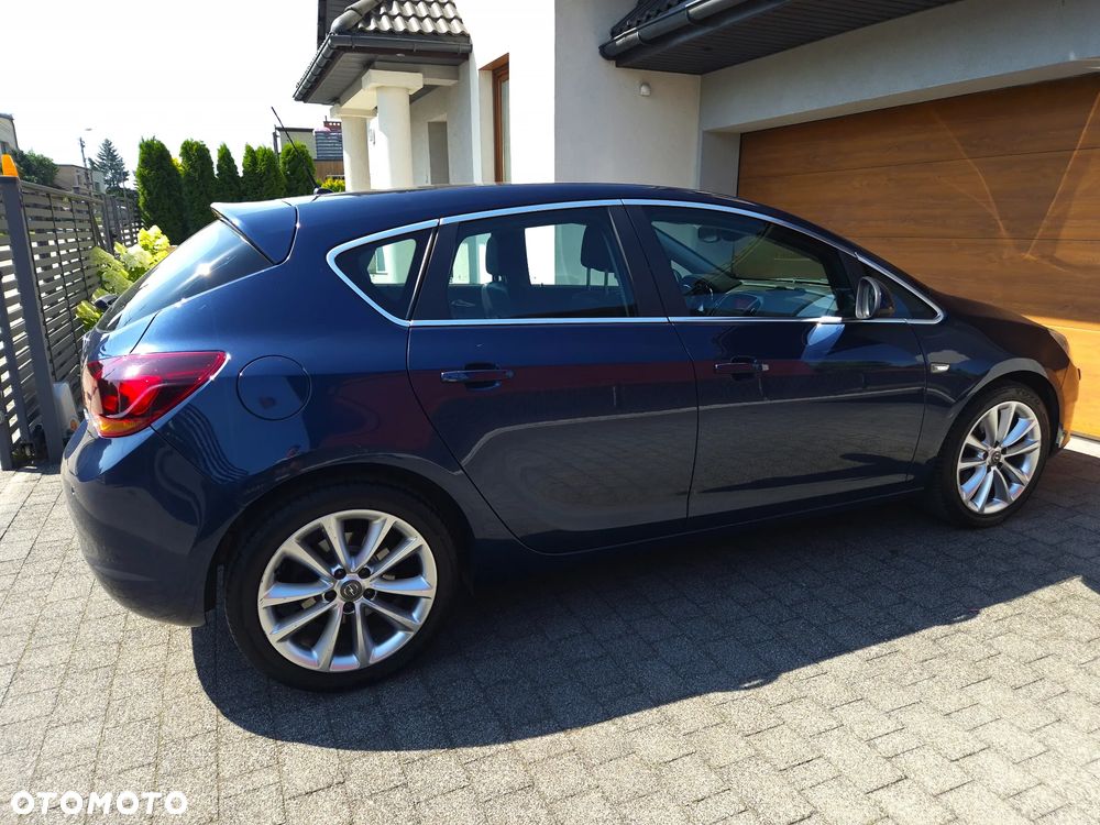 Opel Astra 1.6 Turbo Innovation - 14