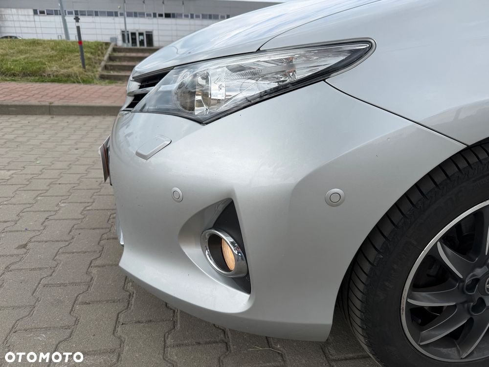 Toyota Auris 2.0 D-4D Premium Comfort - 10